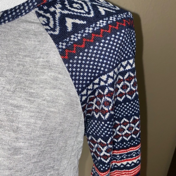 Women’s/teen tunic with patterned 3/4 sleeves New! - Picture 4 of 5